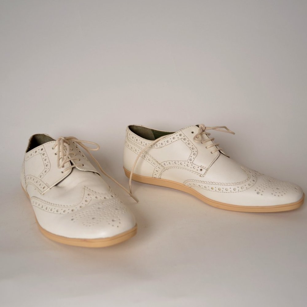 NEW Base London Men's Leather Wingtip Sneaker